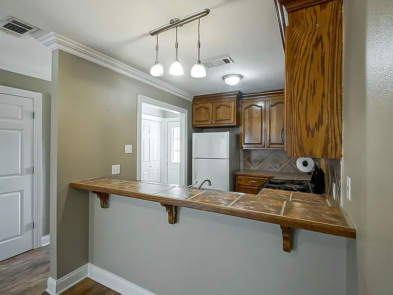 13080 Burgess Ave #8 — Photo 7