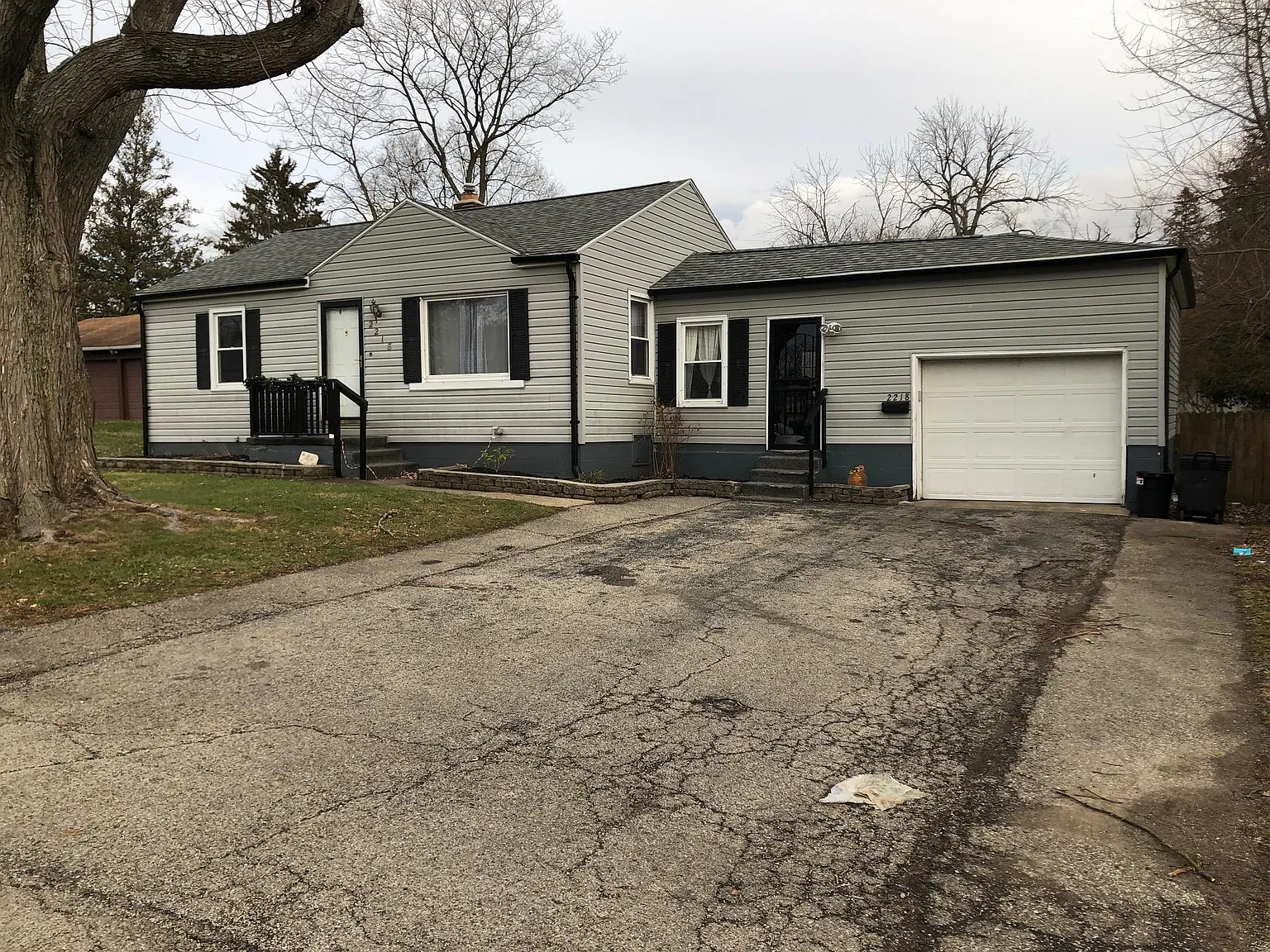 2218 Shawnee Ave photo 1