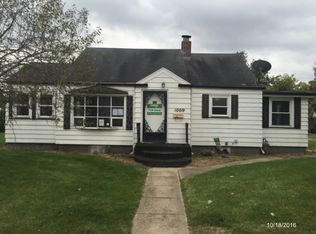 1009 Center St, Elkhart, IN 46516