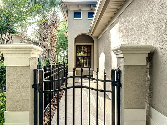 2nd image of 31 River Landing Drive