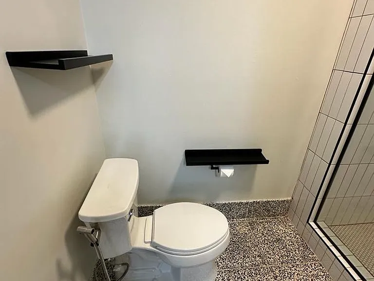 505 Whitehall St SW #205 — Photo 14