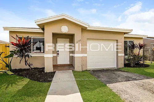 12752 SW 265th Ter Photo 1