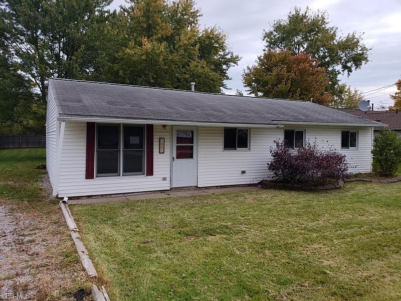 1st image of 2661 Fairfax St