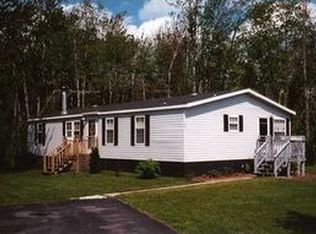 94 Deerfield Dr, Hancock, ME 04640