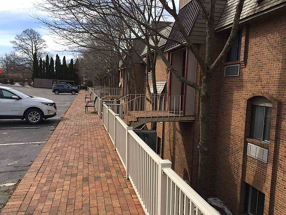 4th image of 307 Michigan Ave APT 21