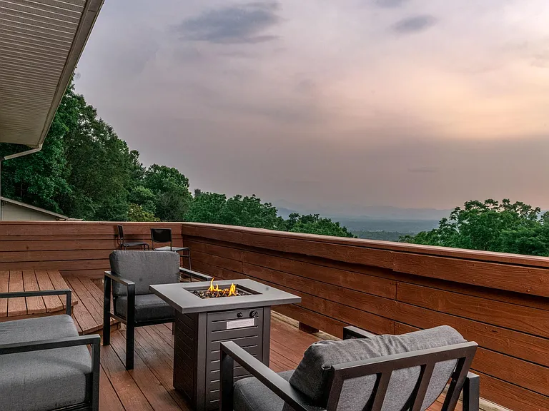 200 Cherokee Rd — Photo 41