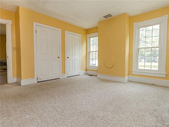 5th image of 322 Circle Dr