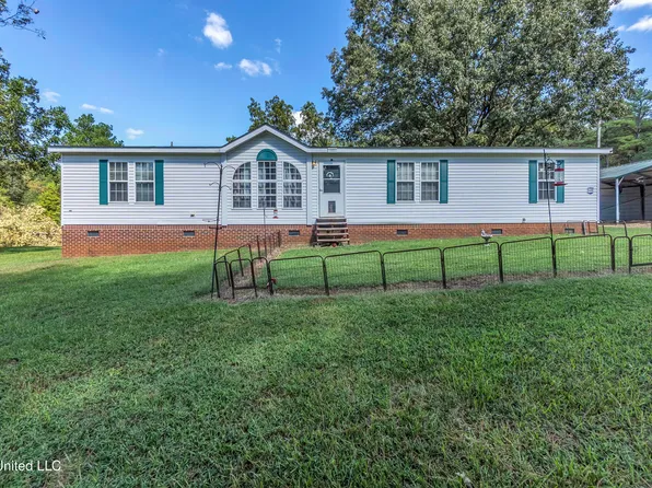 101 Chrestman Ln, Byhalia, MS 38611