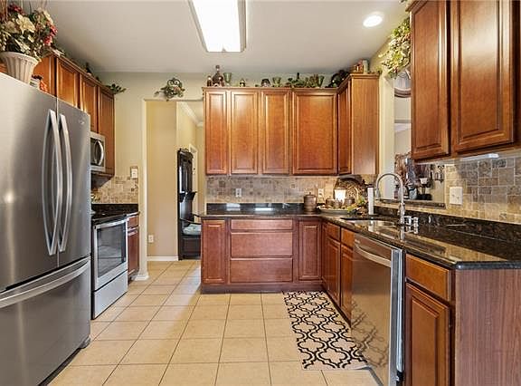 4th image of 4421 Etheridge Cir