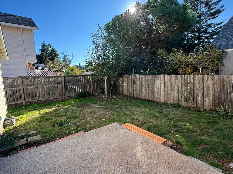 113 NE 139th Ave — Photo 17
