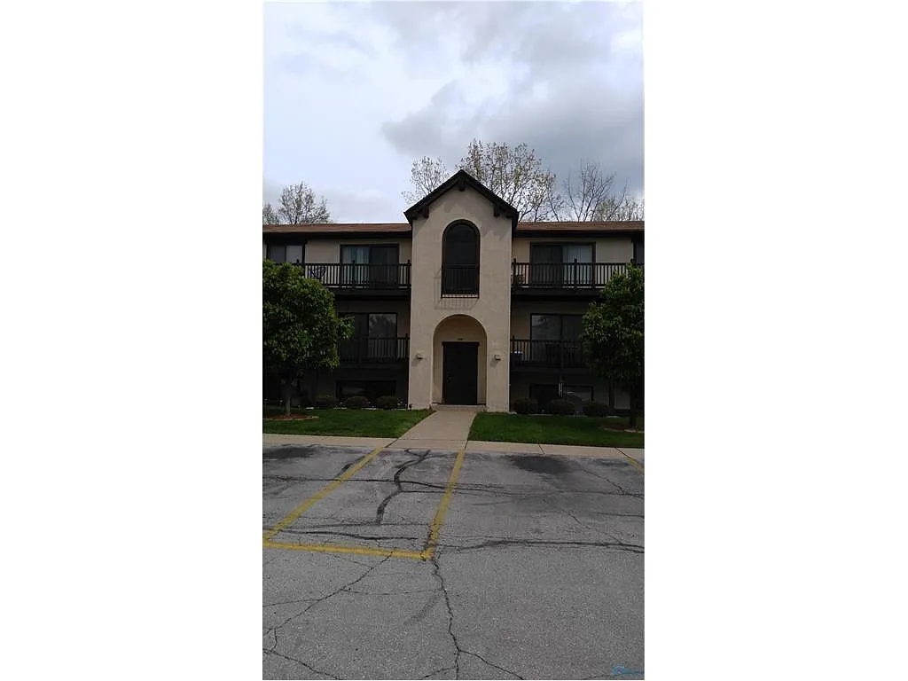 1658 Brownstone Blvd APT 121 photo 1