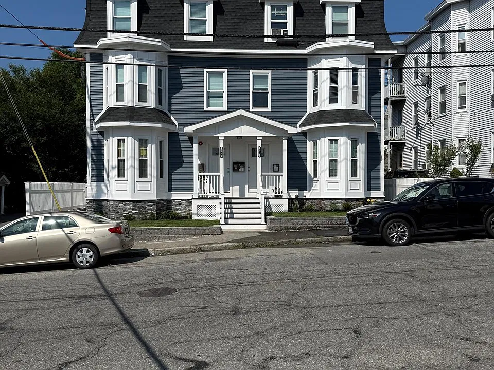 247 School St #2