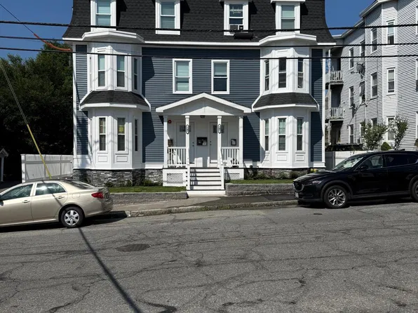 247 School St Floor 2, Lowell, MA 01854