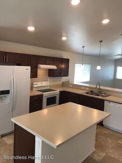 1st image of 73-4352 Kaiholo Pl