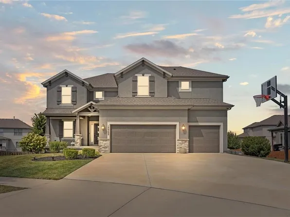 17792 W 166th St, Olathe, KS 66062