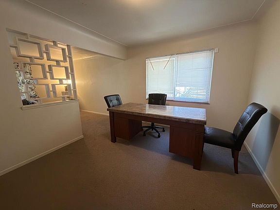 5th image of 20486 Marx St