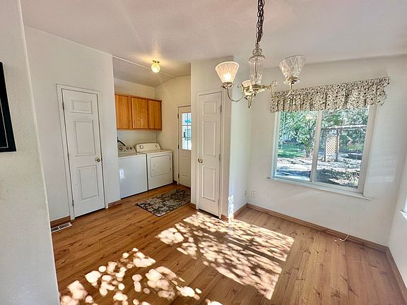 5th image of 321 Lehigh Ave