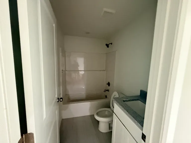 1025 E Hobson Ave #A — Photo 5