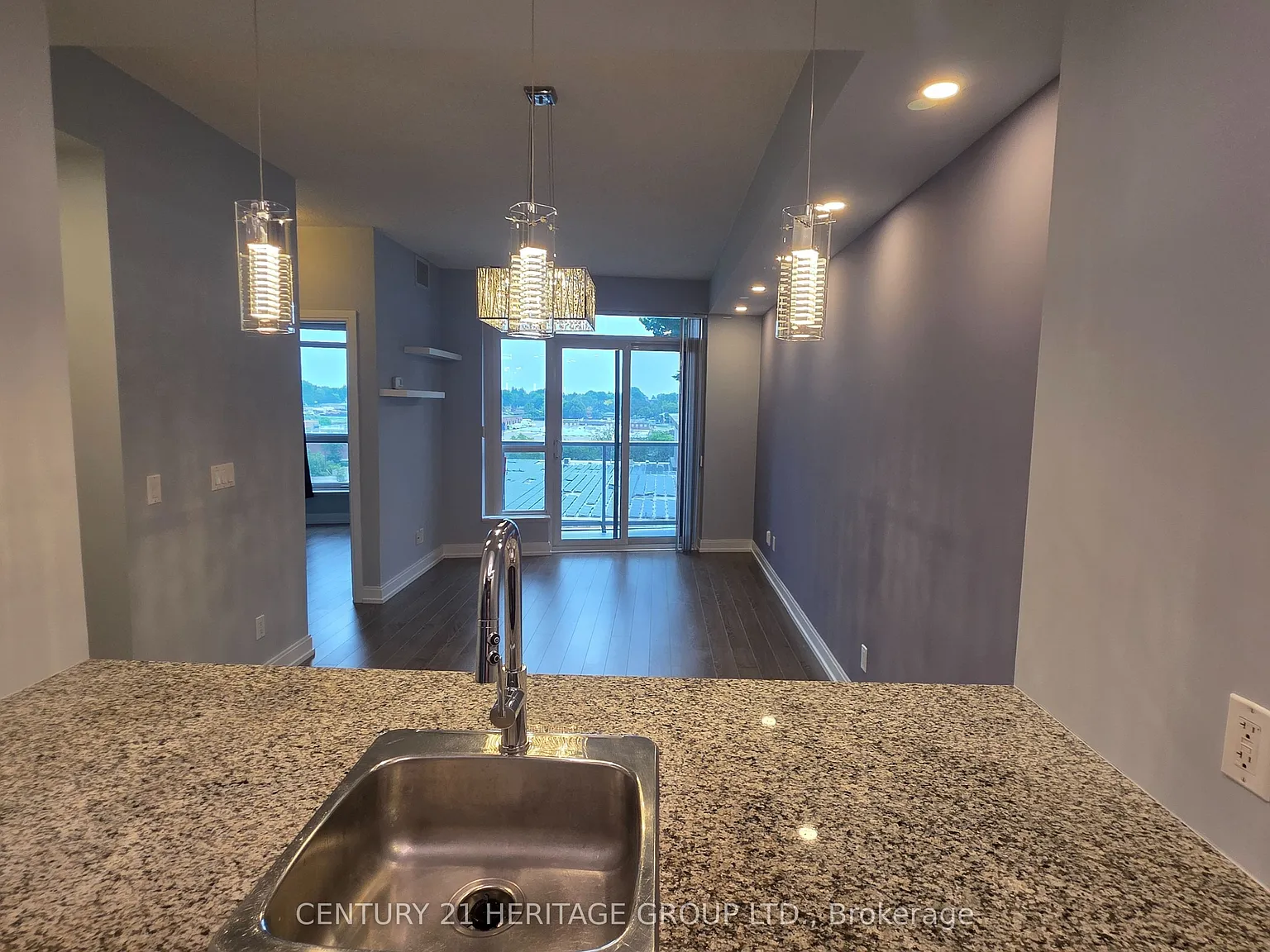 2 bed, $2,450 — Photo 2