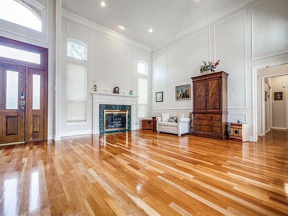 4th image of 1505 Watch Hill Dr