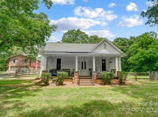 517 Old Mount Holly Rd, Stanley, NC 28164