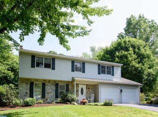 105 Firethorn Dr, Downingtown, PA 19335