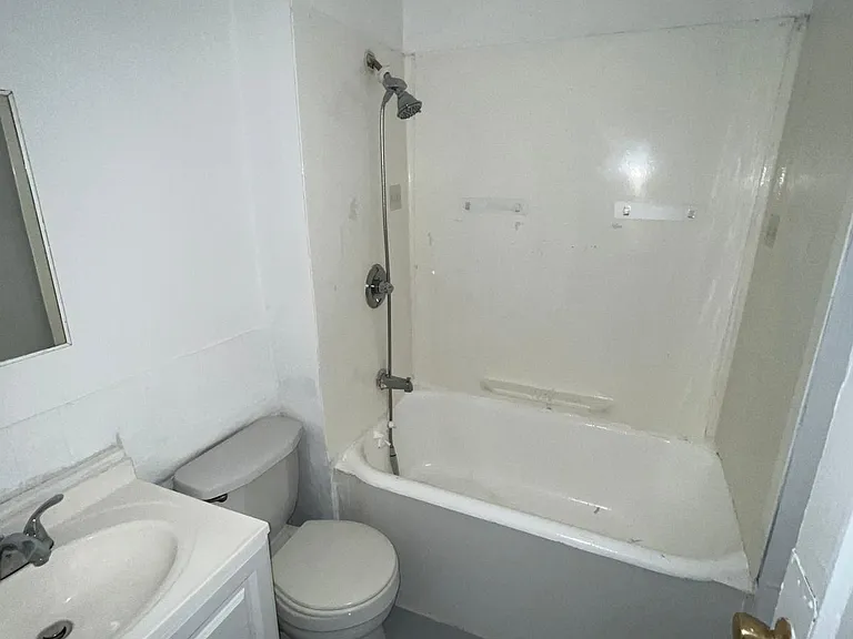 759 Highland Ave #H6 — Photo 13