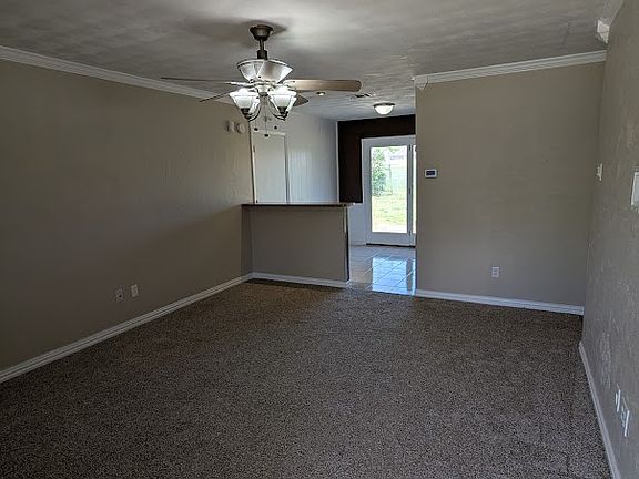 2nd image of 211 E Magnolia