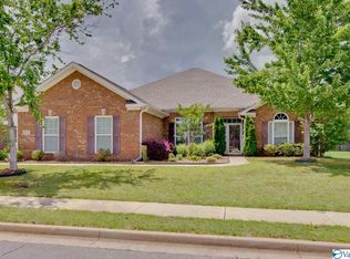 112 Autumn Cove Dr, Madison, AL 35756