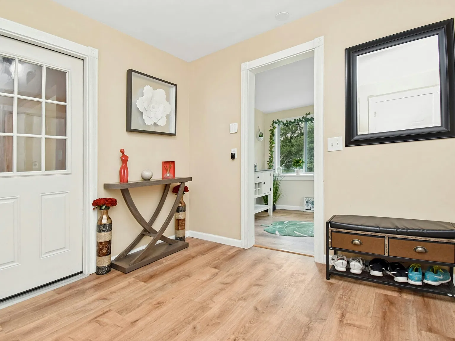 4 bed, $4,000 — Photo 4