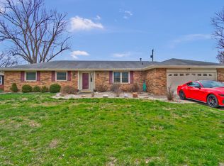 4525 Chapel Dr, Columbus, IN