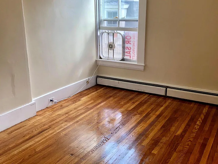 33 Chester St #3 — Photo 5