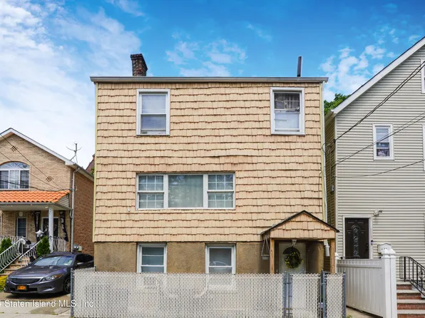 18 Hygeia Pl, Staten Island, NY 10304