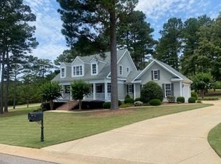 521 Ridgeview Ln, Lanett, AL 36863