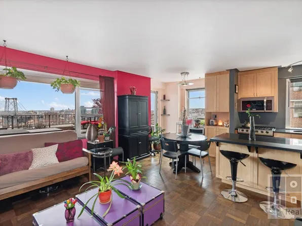 457 Fdr Drive image 1 of 10