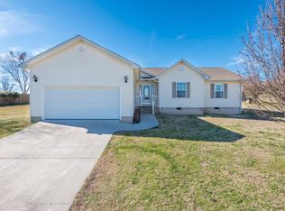 107 Jenny Dr, Madisonville, TN 37354