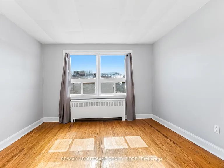 1047 Churchill Ave E #5 — Photo 23