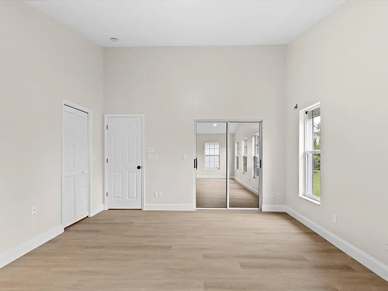 3358 Sabal Springs Blvd — Photo 13