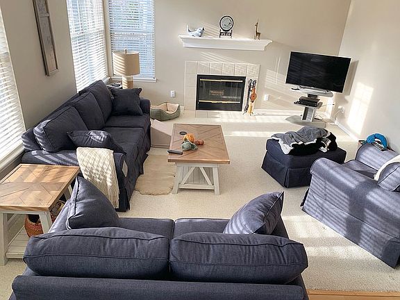 5th image of 6914 Bluffgrove Cir