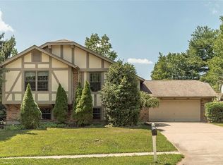 2321 Winegarden Ct, Ballwin, MO 63011