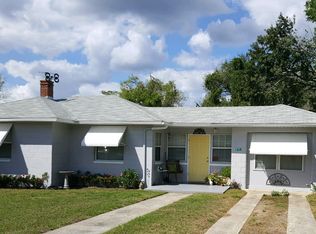 104 W Myrtle St, Howey In The Hills, FL 34737