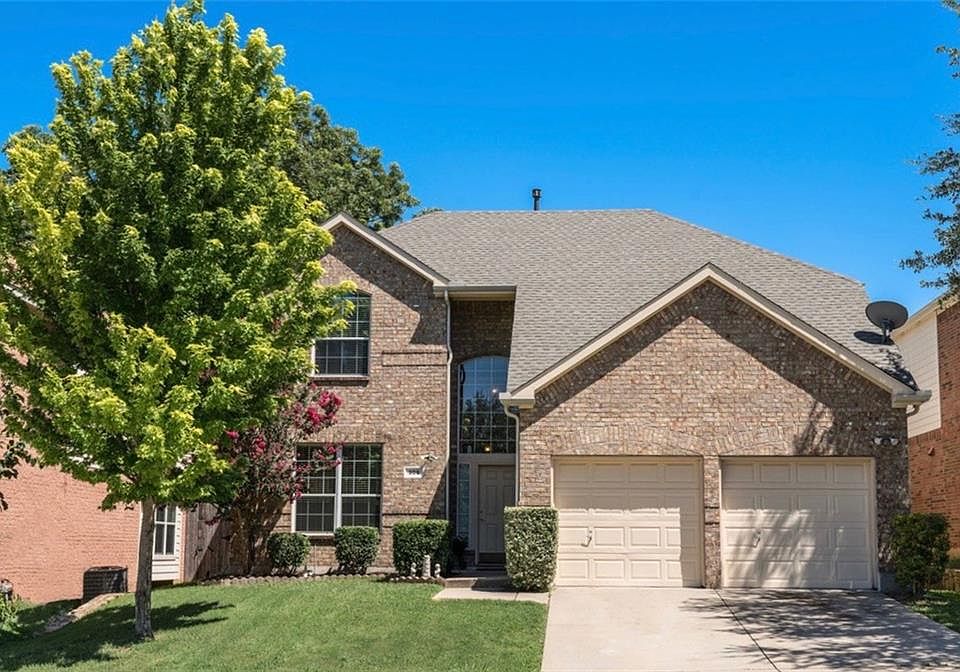 1st image of 906 Dogwood Dr