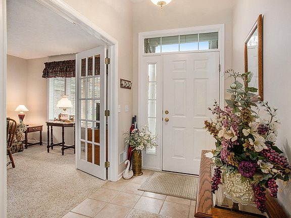 4th image of 2032 Krislin St NE