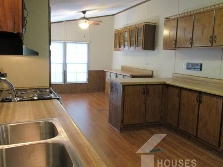 315 Old Dunham Bridge Rd — Photo 3