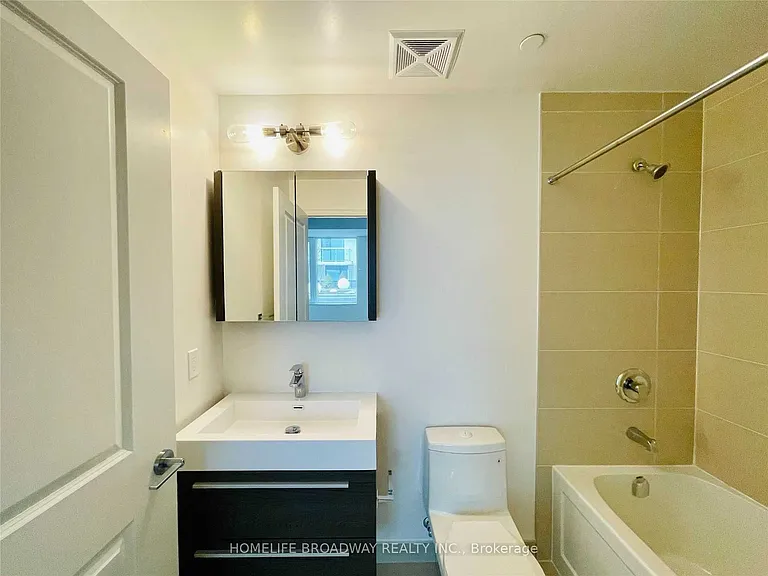 18 Rouge Valley Dr W #506 — Photo 11