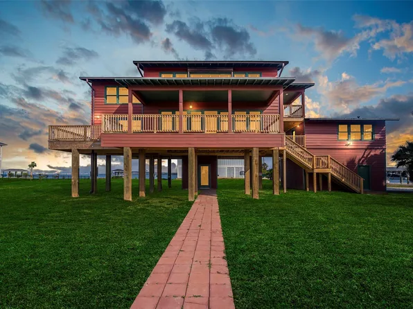 516 91st St, Galveston, TX 77554