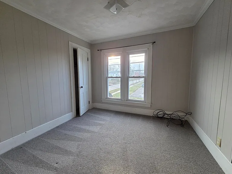 200 E Walnut St — Photo 14