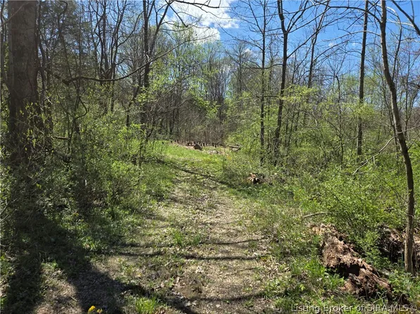 8172 Dukes Road NW, Depauw, IN 47115