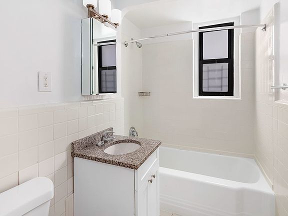 4th image of 6544 Saunders St #602