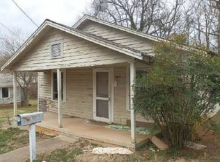 303 W 5th Ave, Lexington, NC 27292